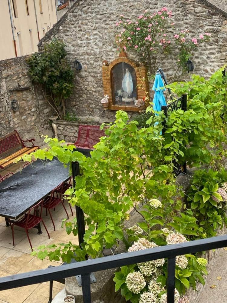 Bed and Breakfast Chez Marie Et Angel Autun Exteriér fotografie